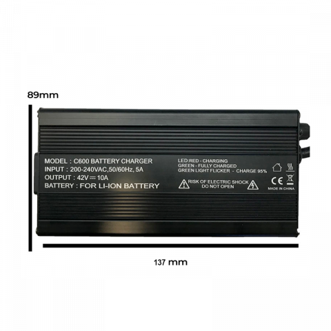 Chargeur rapide 10A pour batterie LiFePo4 24V