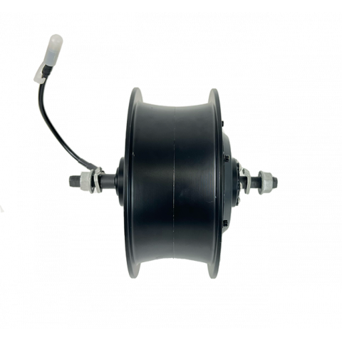 Rim flange for engine
