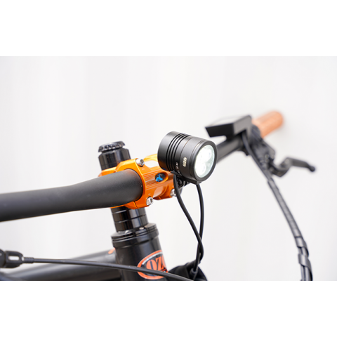 Front light bracket