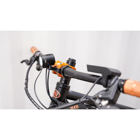 Front light bracket