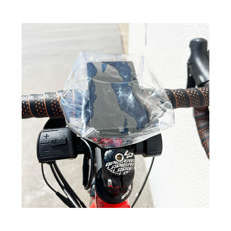 Protection pluie pour écran au guidon de vélos électriques