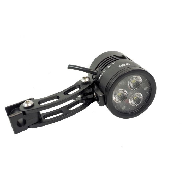 Eclairage avant 600 lumens pour vélo electrique. Lampe OZO. alimentation de 10V à 56V DC