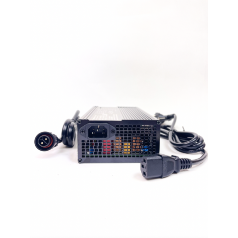 chargeur 48V 15A non étanche prise jnicon