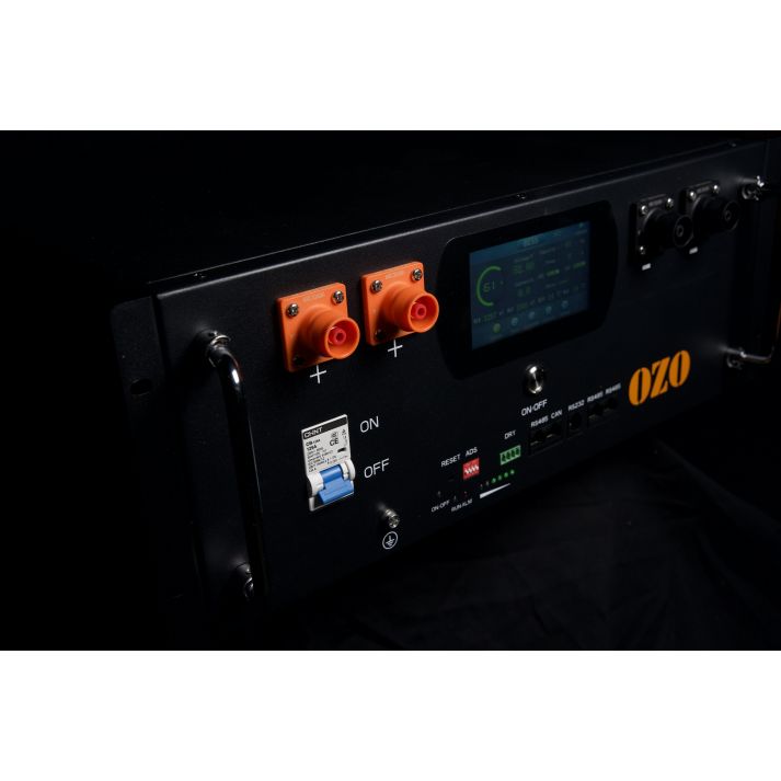 Batterie au lithium-ion 48V 100Ah 5 kWh Power Wall pour système solaire domestique.