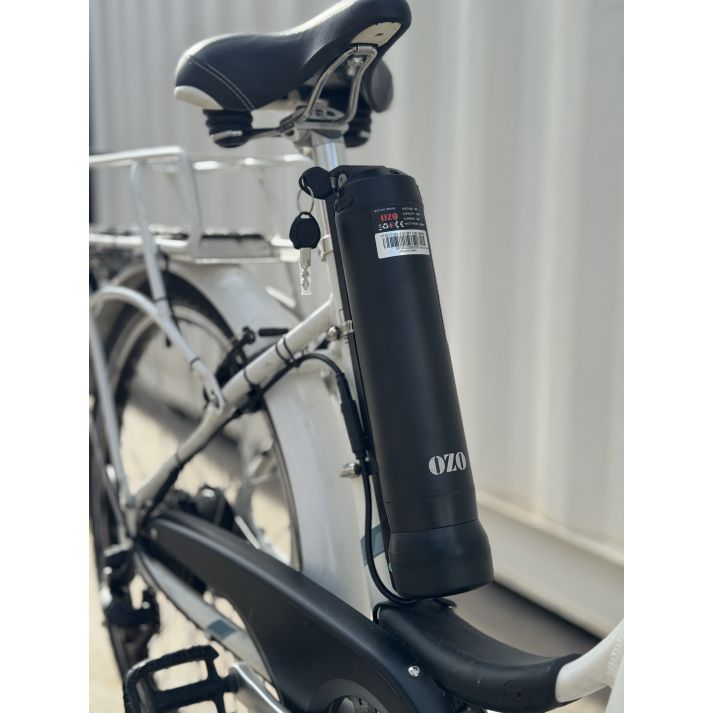 Contrôleur 15A intégré au support de la batterie gourde