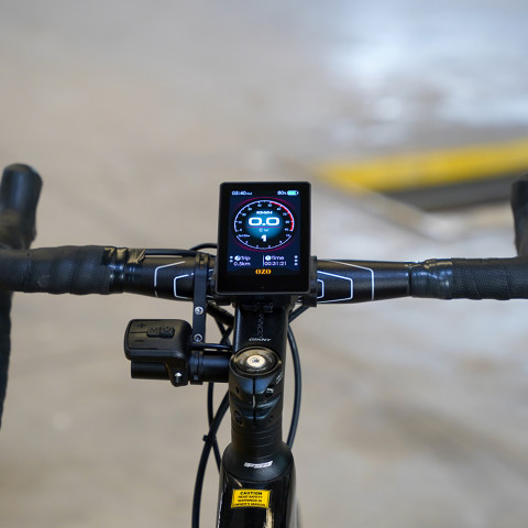 Kit Hornet pour axe traversant 250W roue arrière avec batterie carénée 36V 250Wh à 700Wh